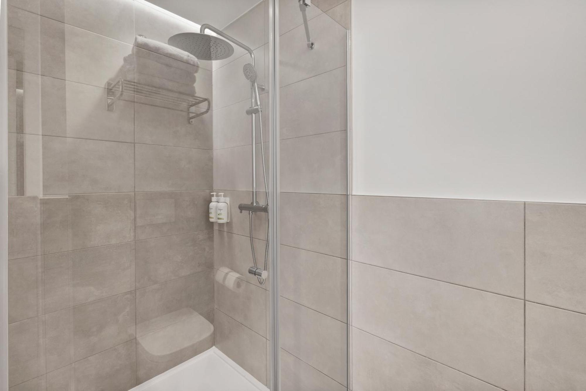 B&B Hotel Madrid Fuenlabrada Retail Park Esterno foto