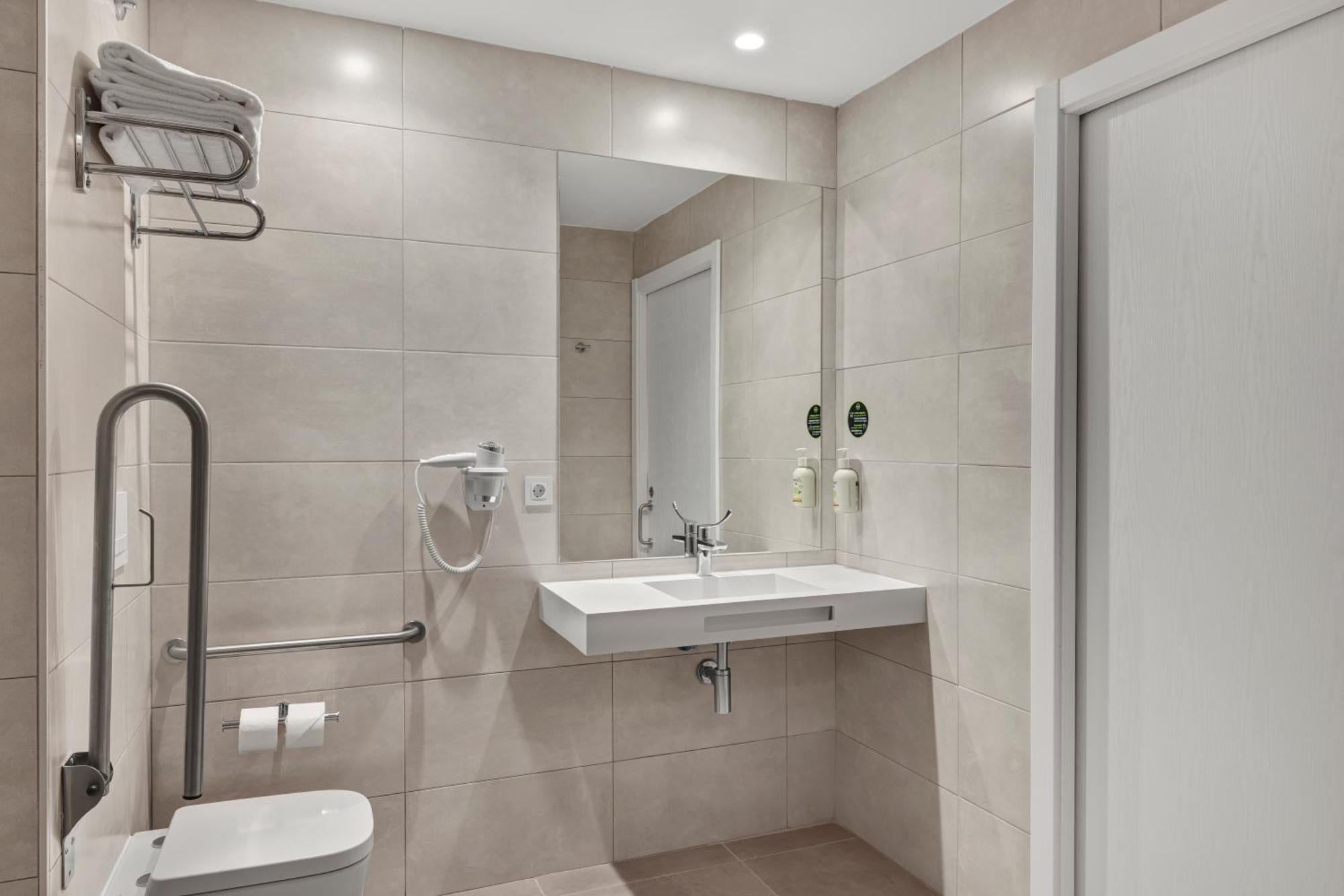 B&B Hotel Madrid Fuenlabrada Retail Park Esterno foto